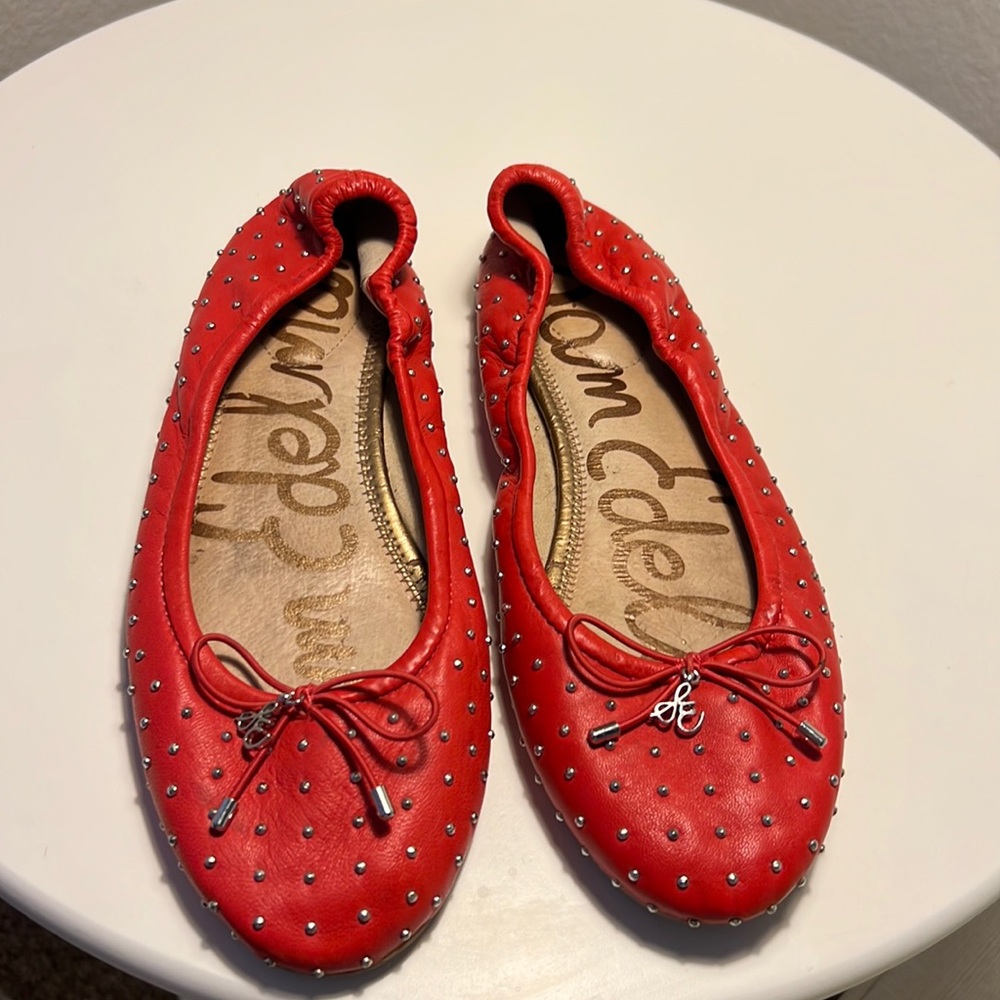 Lightly warn Sam Edelman flats